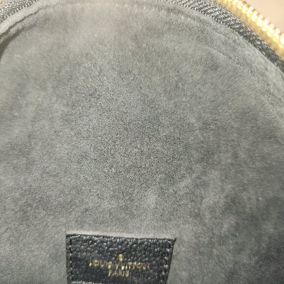 Hand bag - Picture 1 of 1